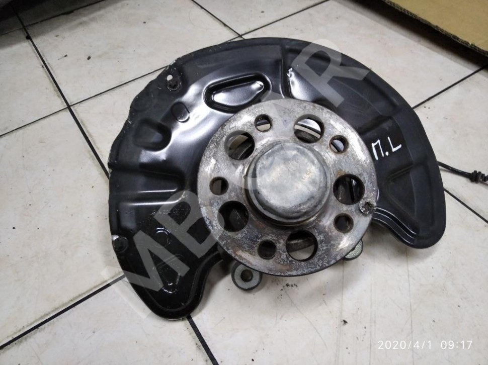 Кулак поворотный передний левый MERCEDES-BENZ C-класс W204/S204/С204 рестайлинг (2011 - 2015) фото 1 &mdash; Разборка Мерседес