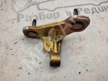 Петля двери MERCEDES-BENZ C-класс W204/S204 (2006 - 2011) — Разборка Мерседес