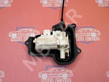 Доводчик двери MERCEDES-BENZ GL-класс X166 (2012 - 2016) — Разборка Мерседес