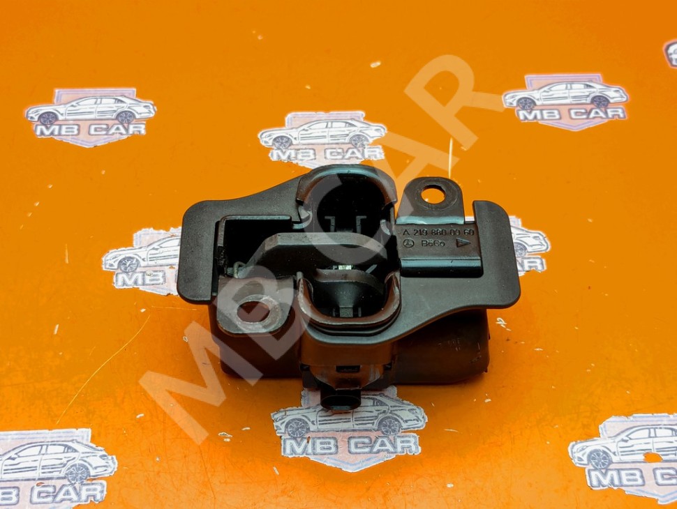 Замок капота MERCEDES-BENZ C-класс W203/S203/CL203 рестайлинг (2004 - 2008) фото 1 — Разборка Мерседес