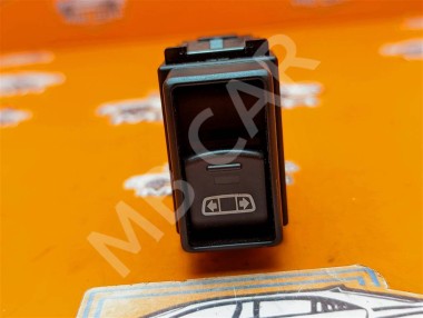 Кнопка стеклоподъемников MERCEDES-BENZ X-класс I (2017 - 2020) — Разборка Мерседес