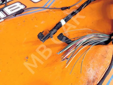 Проводка крышки багажника MERCEDES-BENZ GLE-класс W166 (2015 - 2018) &mdash; Разборка Мерседес