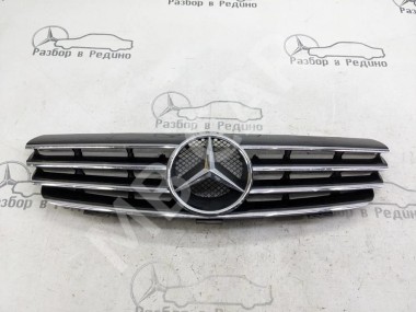 Решетка радиатора MERCEDES-BENZ CLK-класс C209/A209 (2002 - 2005) — Разборка Мерседес