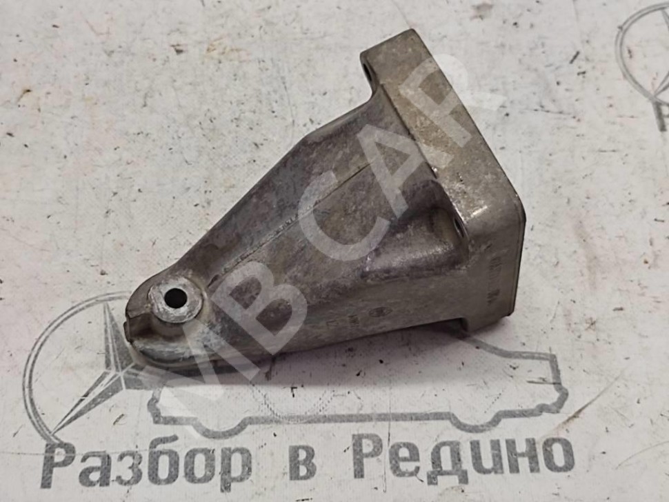 Лапа правая MERCEDES-BENZ C-класс W203/S203/CL203 (2000 - 2004) фото 1 &mdash; Разборка Мерседес