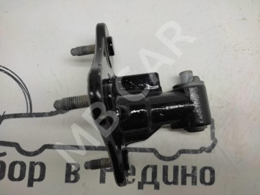 Петля двери MERCEDES-BENZ GLE-класс W166 (2015 - 2018) — Разборка Мерседес