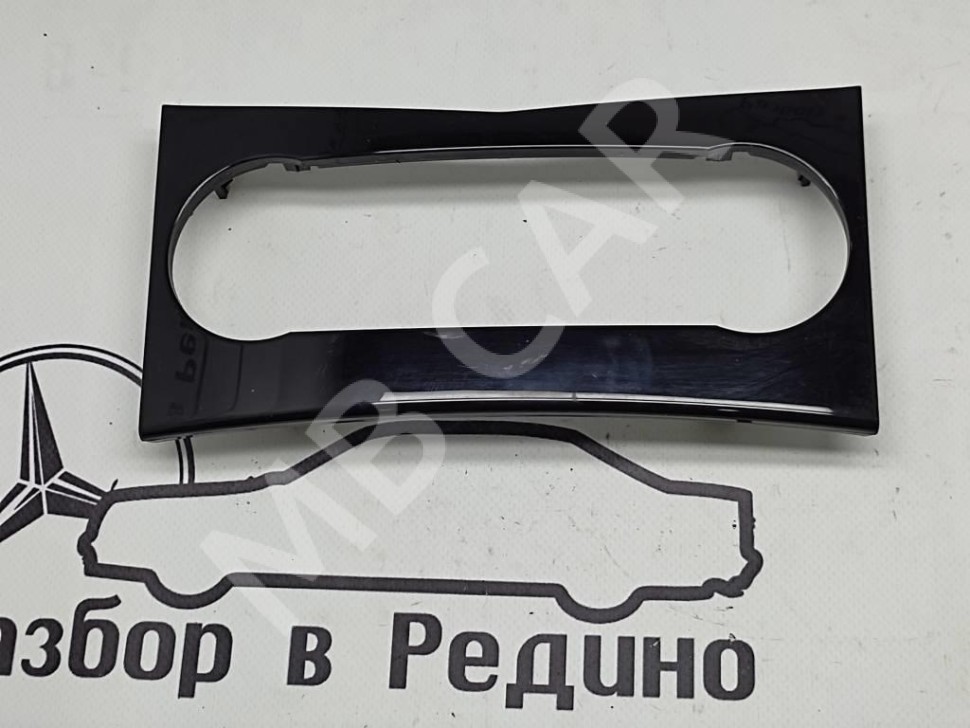Накладка блока климата MERCEDES-BENZ C-класс W204/S204 (2006 - 2011) фото 1 — Разборка Мерседес