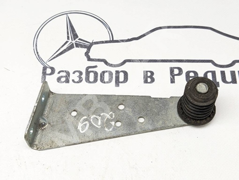 Кронштейн корпуса воздушного фильтра MERCEDES-BENZ Sprinter W906 (2006 - 2019) фото 1 — Разборка Мерседес