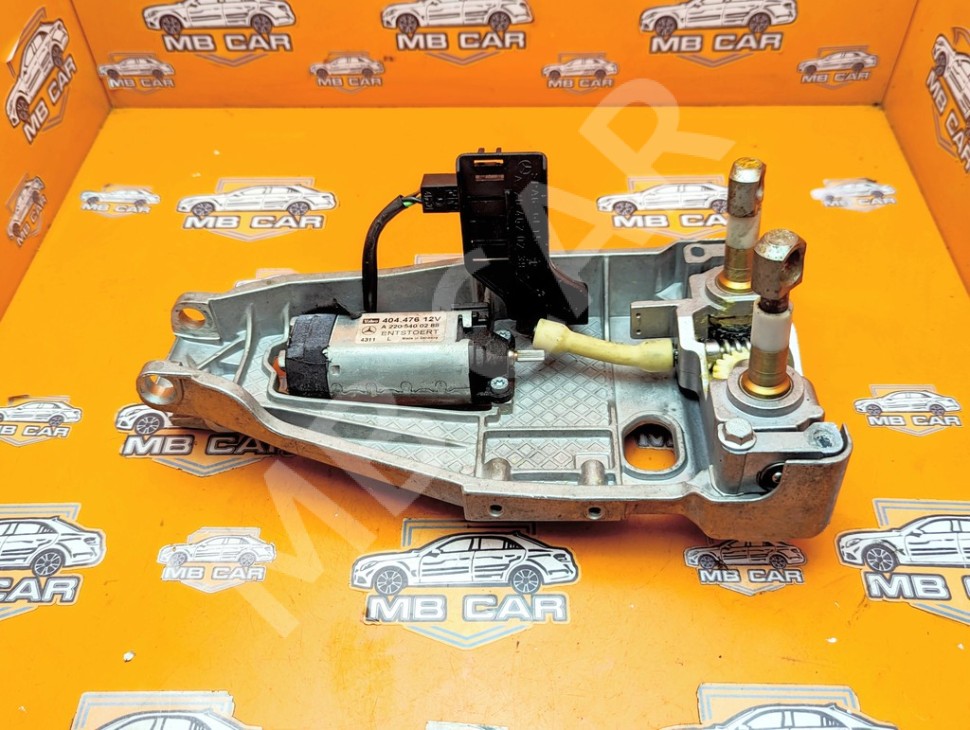 Моторчик рулевой колонки MERCEDES-BENZ S-класс W220 рестайлинг (2002 - 2005) фото 1 — Разборка Мерседес