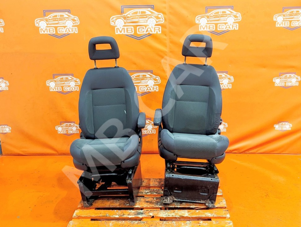 Салон MERCEDES-BENZ Vito W638 (1996 - 2003) фото 1 — Разборка Мерседес