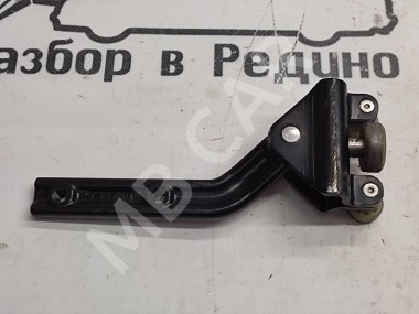 Ролик сдвижной двери MERCEDES-BENZ VANEO W414 (2001 - 2005) — Разборка Мерседес