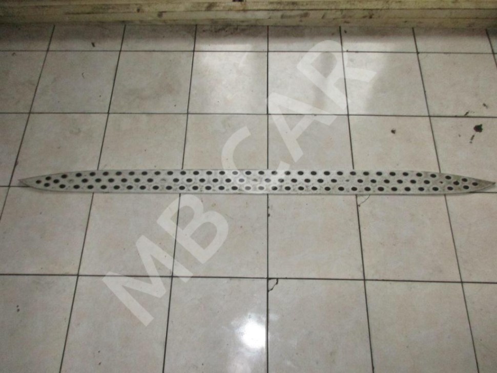 Накладка MERCEDES-BENZ M-класс W166 (2011 - 2015) фото 1 — Разборка Мерседес