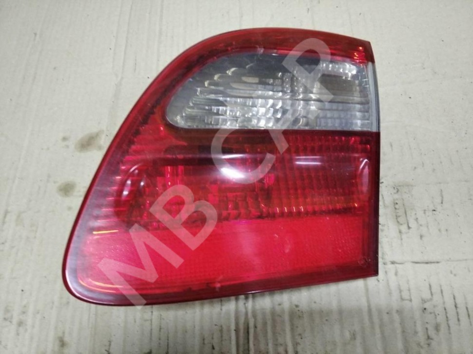 Фонарь крышки багажника MERCEDES-BENZ E-класс W211/S211 (2002 - 2006) фото 1 &mdash; Разборка Мерседес