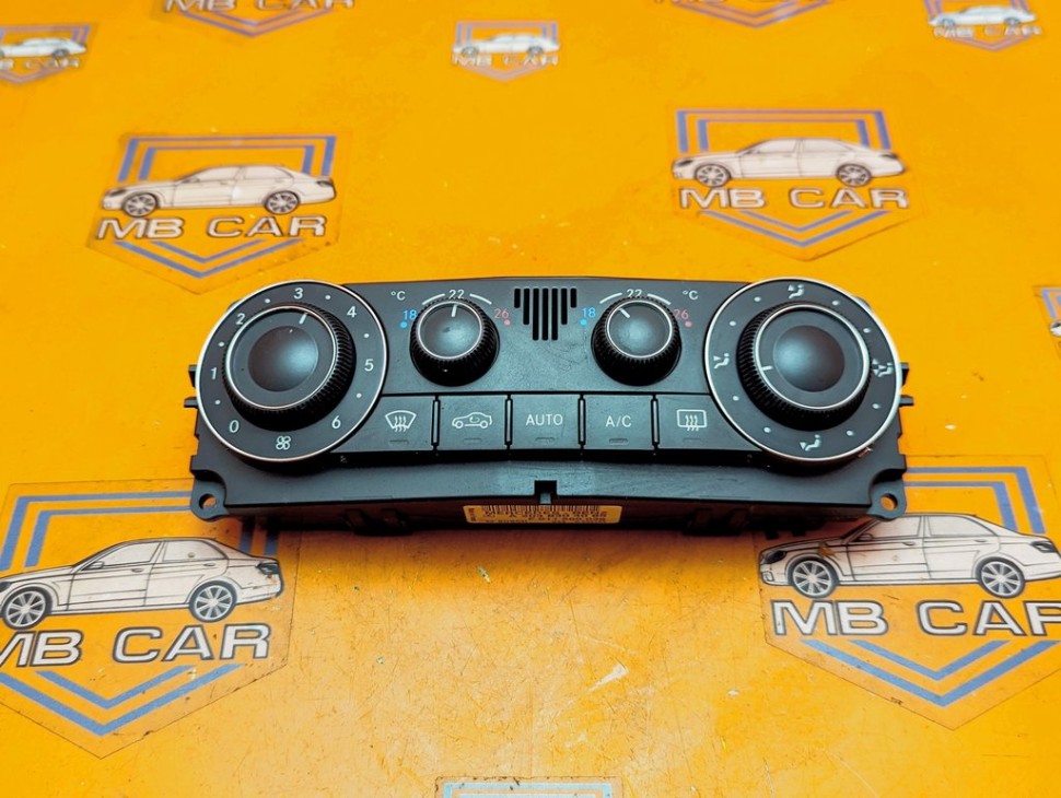 Панель управления климатом MERCEDES-BENZ C-класс W203/S203/CL203 рестайлинг (2004 - 2008) C 220 CDI 2.2 AT (150 л.с.) фото 1 &mdash; Разборка Мерседес