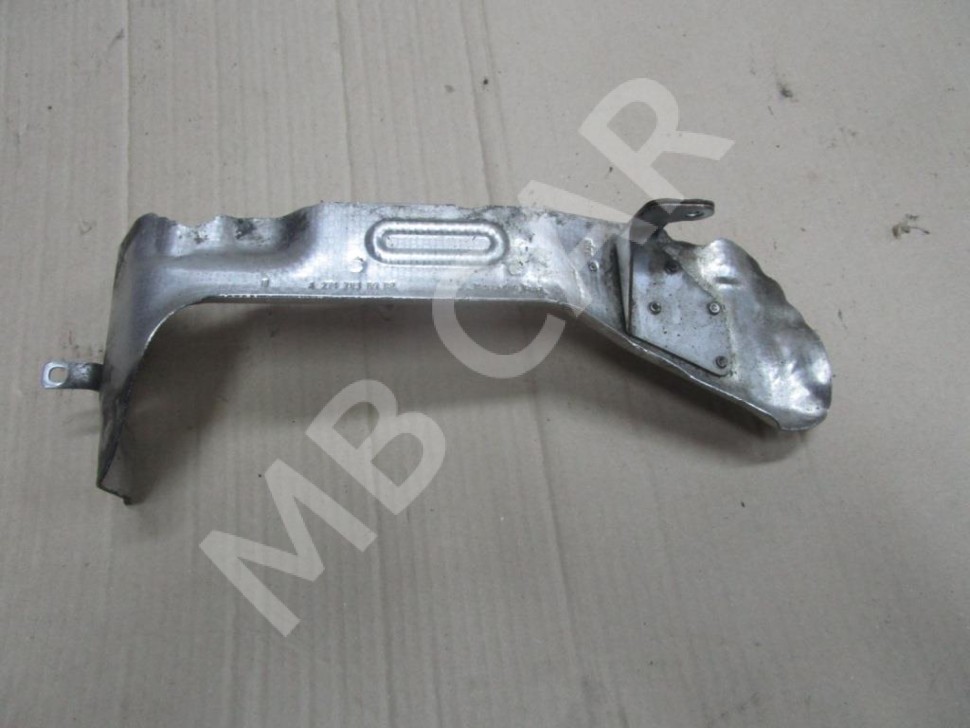 Защитный экран MERCEDES-BENZ C-класс W204/S204 (2006 - 2011) фото 1 — Разборка Мерседес