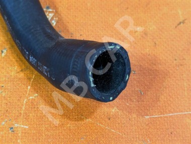 Патрубок ОЖ MERCEDES-BENZ S-класс W220 (1998 - 2005) — Разборка Мерседес