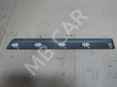 Молдинг двери MERCEDES-BENZ E-класс W210/S210 (1995 - 1999) — Разборка Мерседес