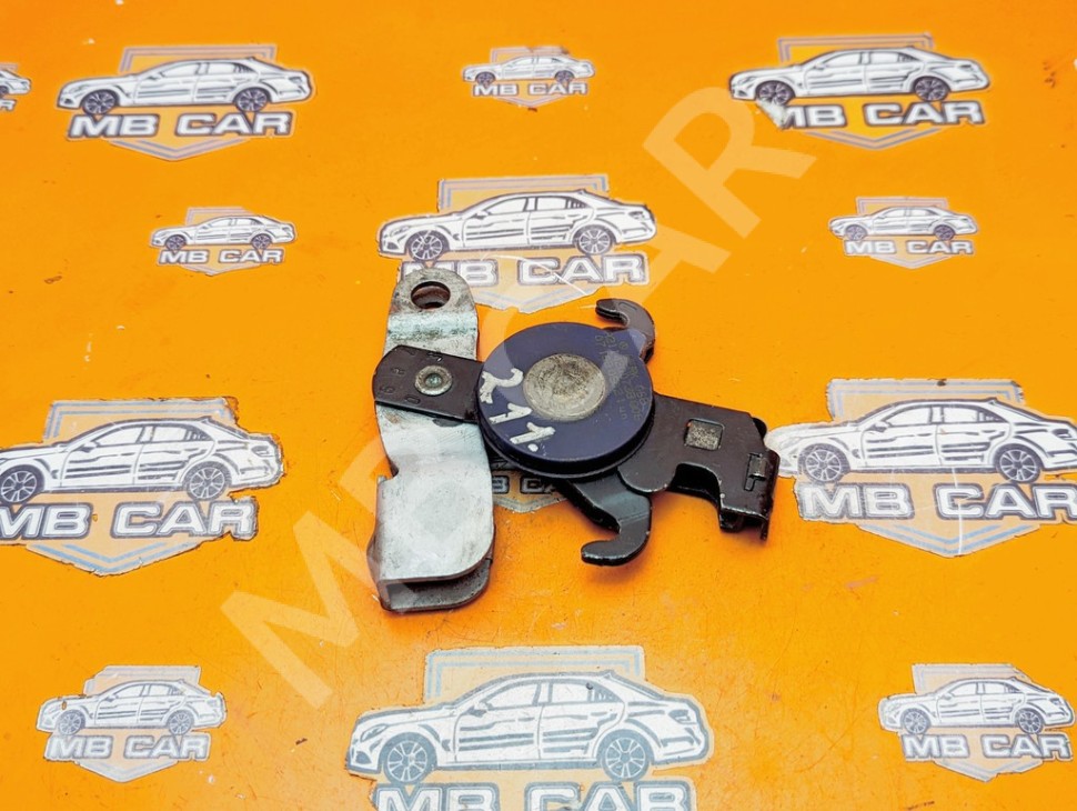 Механизм ручника MERCEDES-BENZ E-класс W211/S211 (2002 - 2006) фото 1 &mdash; Разборка Мерседес