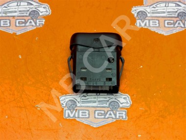 Кнопка центрального замка MERCEDES-BENZ Vito W638 (1996 - 2003) — Разборка Мерседес