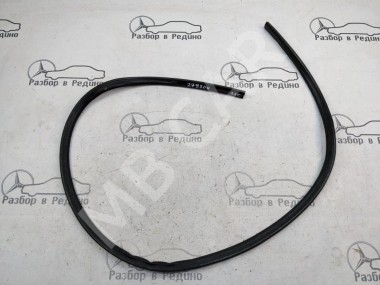 Уплотнитель капота MERCEDES-BENZ S-класс W221 (2005 - 2009) — Разборка Мерседес