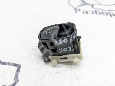 Кнопка стеклоподъемников MERCEDES-BENZ C-класс W203/S203/CL203 (2000 - 2004) — Разборка Мерседес