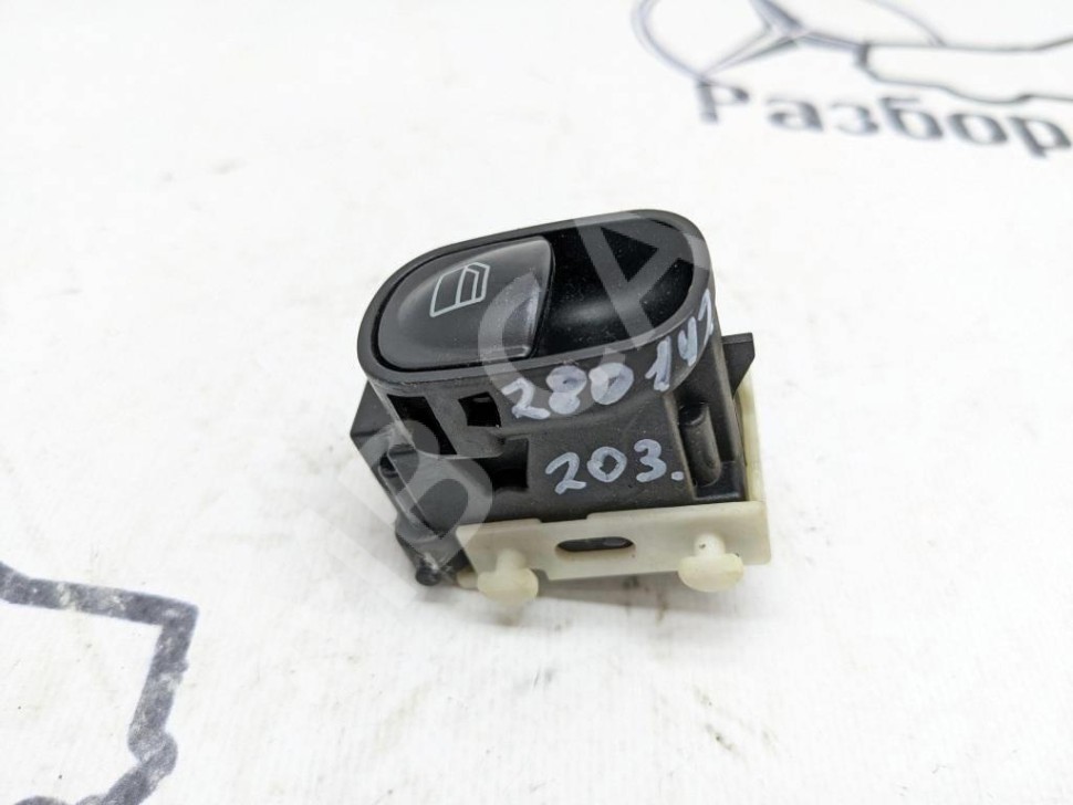 Кнопка стеклоподъемников MERCEDES-BENZ C-класс W203/S203/CL203 (2000 - 2004) фото 1 — Разборка Мерседес