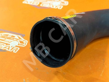 Патрубок воздушный MERCEDES-BENZ C-класс W204/S204 (2006 - 2011) — Разборка Мерседес