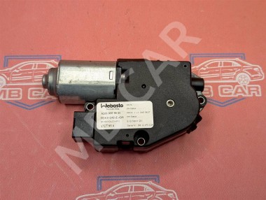 Моторчик шторки панарамной крыши MERCEDES-BENZ GL-класс X166 (2012 - 2016) — Разборка Мерседес