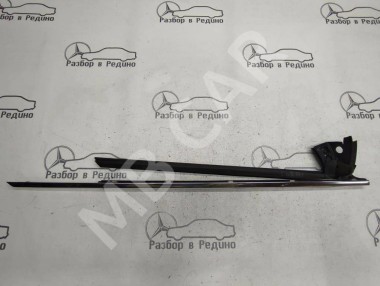 Молдинг стекла двери MERCEDES-BENZ CLS-класс C219 (2004 - 2008) — Разборка Мерседес