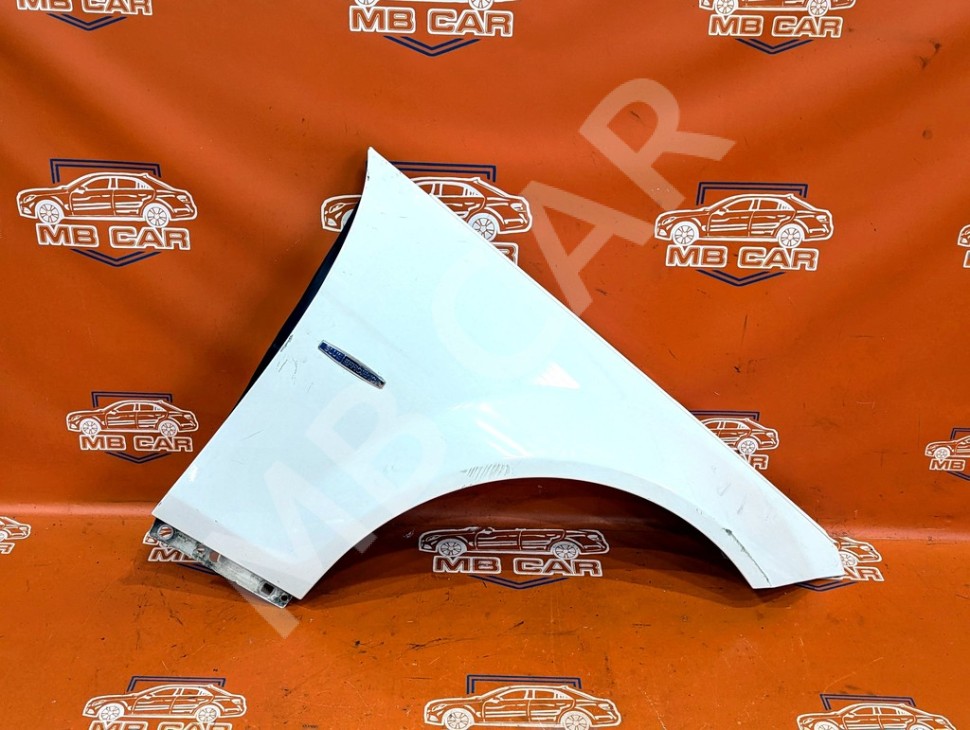Крыло переднее правое MERCEDES-BENZ C-класс W204/S204 (2006 - 2011) фото 1 &mdash; Разборка Мерседес