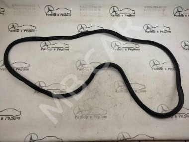 Уплотнитель крышки багажника MERCEDES-BENZ GLE-класс W166 (2015 - 2018) — Разборка Мерседес