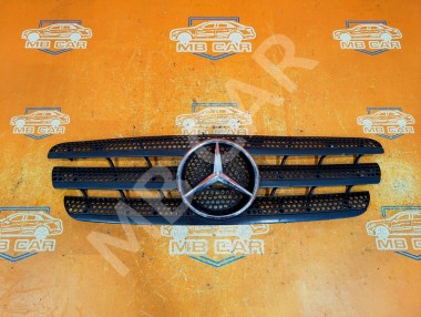Решетка радиатора MERCEDES-BENZ M-класс W163 рестайлинг (2001 - 2005) — Разборка Мерседес