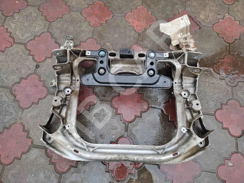 Подрамник передний MERCEDES-BENZ CL-класс C215 рестайлинг (2002 - 2006) фото 1 &mdash; Разборка Мерседес