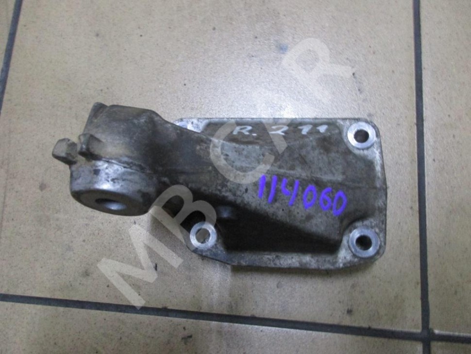 Лапа правая MERCEDES-BENZ E-класс W211/S211 (2002 - 2006) фото 1 — Разборка Мерседес