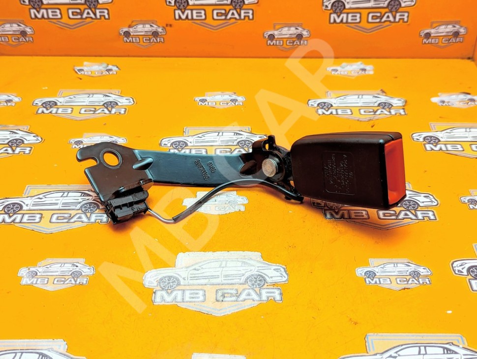 Замок ремня безопасности MERCEDES-BENZ C-класс W205/S205/C205/A205 (2014 - 2018) фото 1 — Разборка Мерседес
