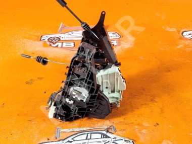 Замок двери передней правой MERCEDES-BENZ M-класс W164 рестайлинг (2008 - 2011) &mdash; Разборка Мерседес