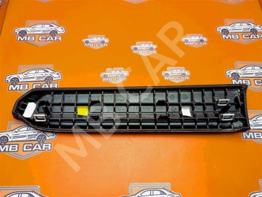 Накладка двери MERCEDES-BENZ GLK-класс X204 (2008 - 2012) — Разборка Мерседес