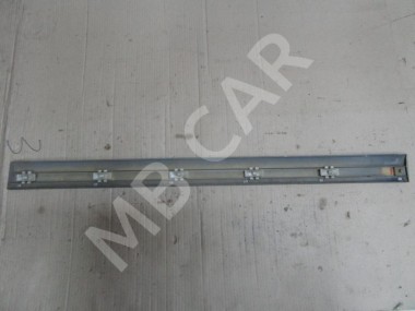 Молдинг двери MERCEDES-BENZ E-класс W210/S210 (1995 - 1999) — Разборка Мерседес