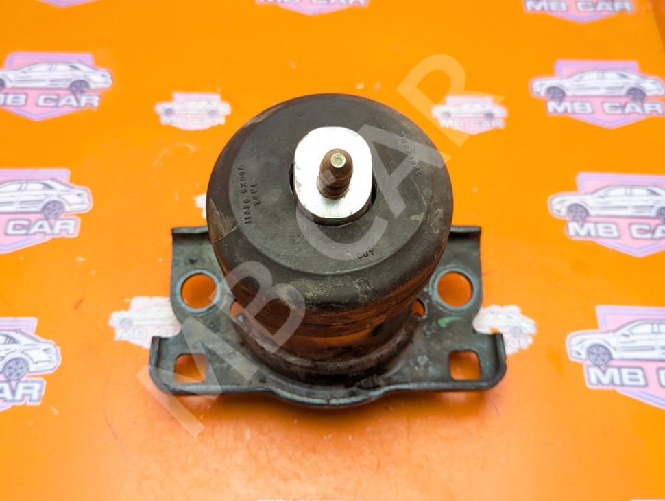 Опора двигателя MERCEDES-BENZ X-класс I (2017 - 2020) фото 1 &mdash; Разборка Мерседес