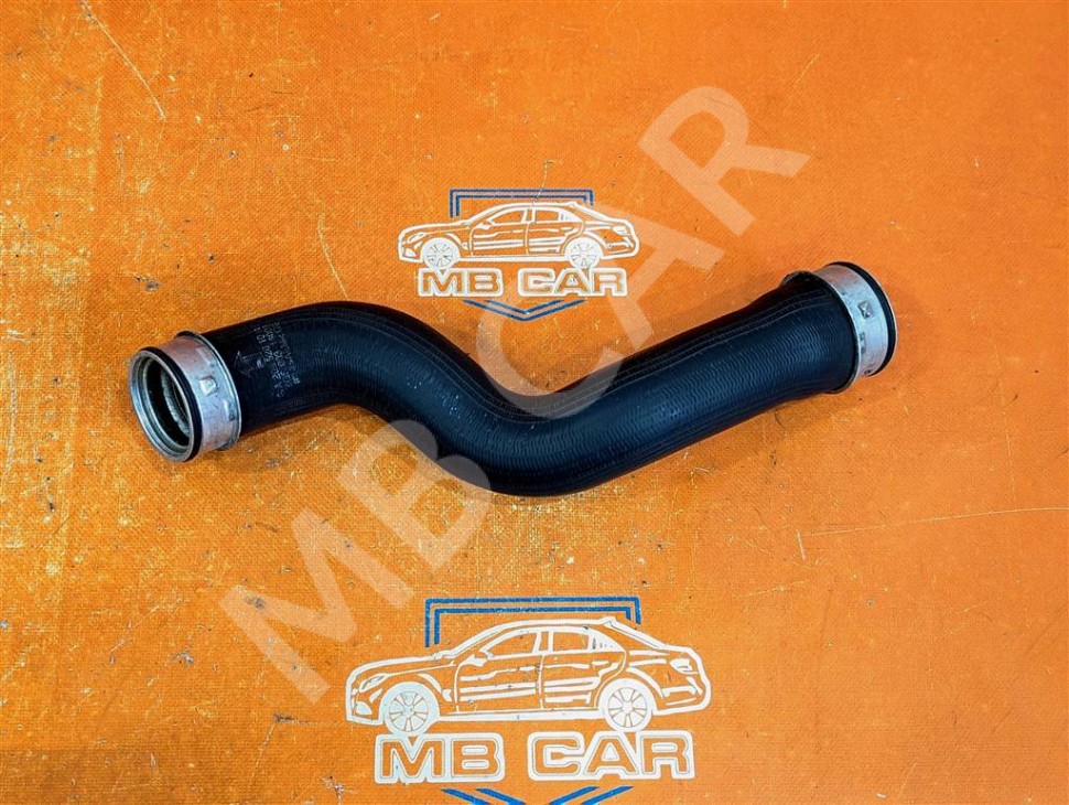 Патрубок интеркулера MERCEDES-BENZ CLK-класс C209/A209 (2002 - 2005) фото 1 — Разборка Мерседес