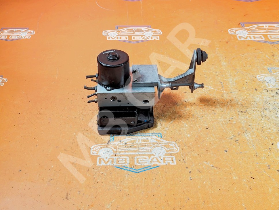 Блок ABS MERCEDES-BENZ C-класс W203/S203/CL203 (2000 - 2004) фото 1 &mdash; Разборка Мерседес