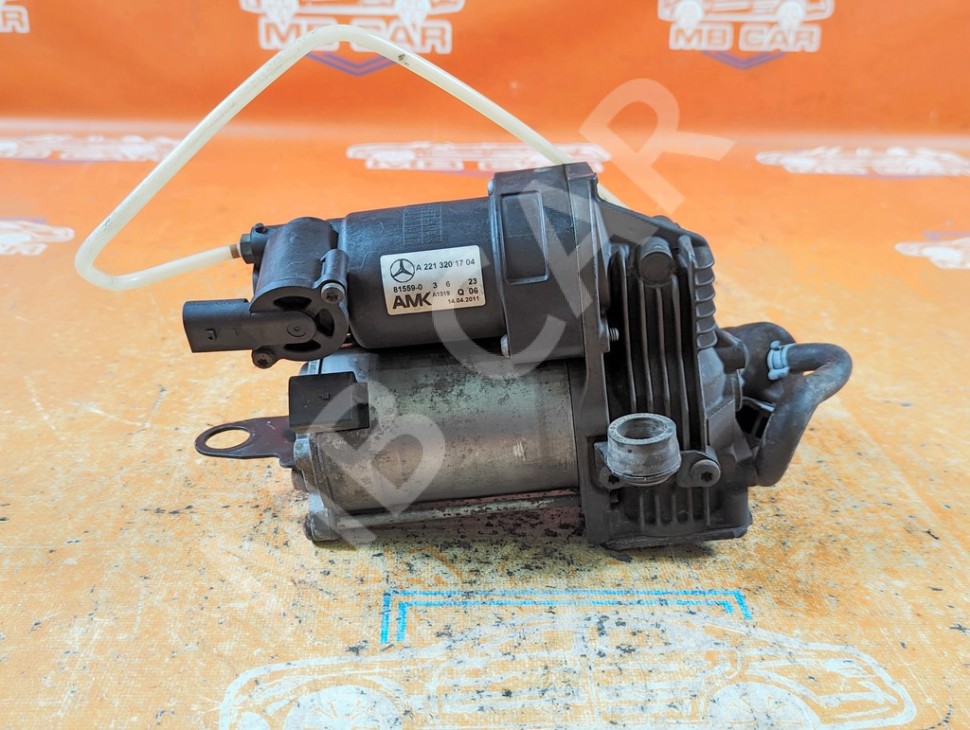 Компрессор пневмоподвески MERCEDES-BENZ S-класс W221 (2005 - 2009) фото 1 &mdash; Разборка Мерседес