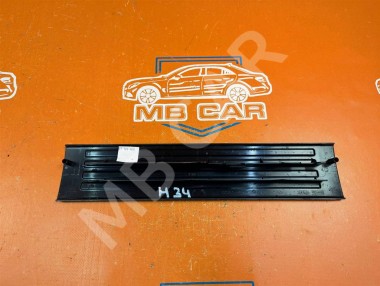 Накладка порога внутренняя MERCEDES-BENZ R-класс W251 (2005 - 2007) — Разборка Мерседес