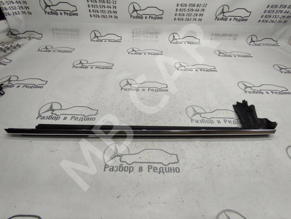 Молдинг стекла двери MERCEDES-BENZ CLS-класс C219 (2004 - 2008) фото 1 — Разборка Мерседес