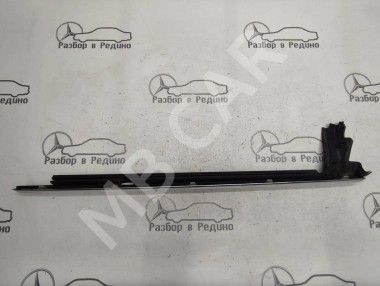 Молдинг стекла двери MERCEDES-BENZ CLS-класс C219 (2004 - 2008) — Разборка Мерседес