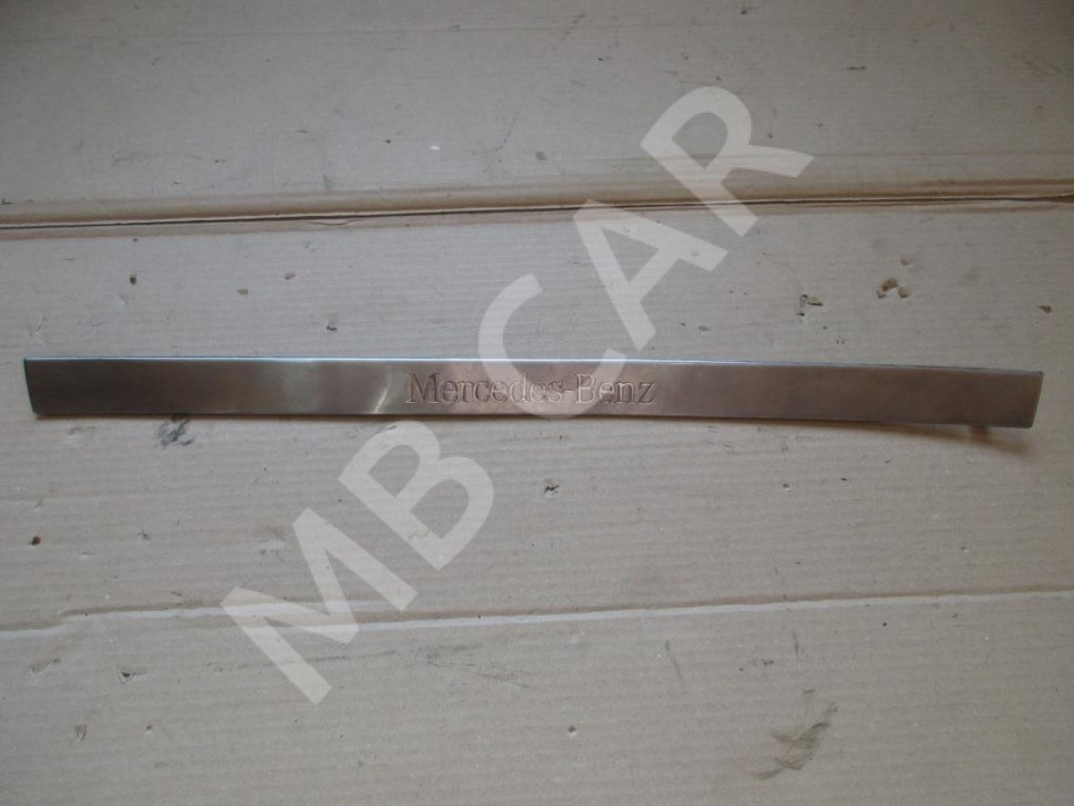 Накладка порога внутренняя MERCEDES-BENZ M-класс W163 рестайлинг (2001 - 2005) фото 1 — Разборка Мерседес