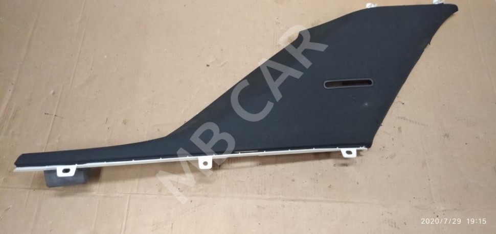 Накладка задней стойки MERCEDES-BENZ GLE-класс W166 (2015 - 2018) фото 1 — Разборка Мерседес