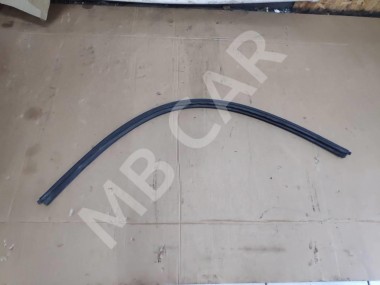 Уплотнитель водостока ( жабо ) MERCEDES-BENZ M-класс AMG W163 (2000 - 2001) — Разборка Мерседес