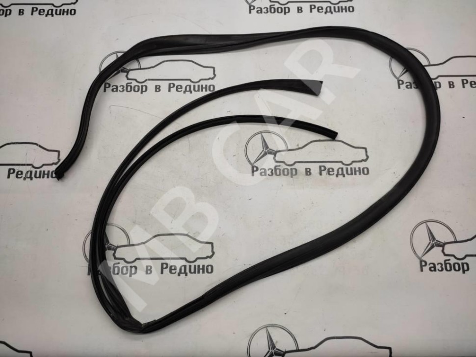 Уплотнитель крыши MERCEDES-BENZ S-класс W220 рестайлинг (2002 - 2005) фото 1 — Разборка Мерседес