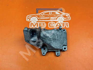 Лапа правая MERCEDES-BENZ GL-класс X166 (2012 - 2016) — Разборка Мерседес