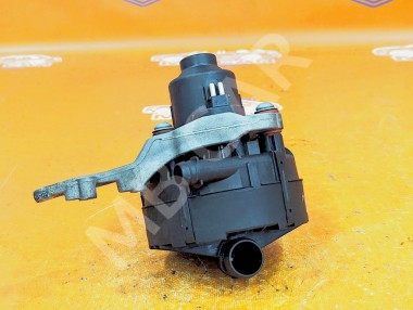 Продувка катализатора MERCEDES-BENZ S-класс W221 (2005 - 2009) — Разборка Мерседес